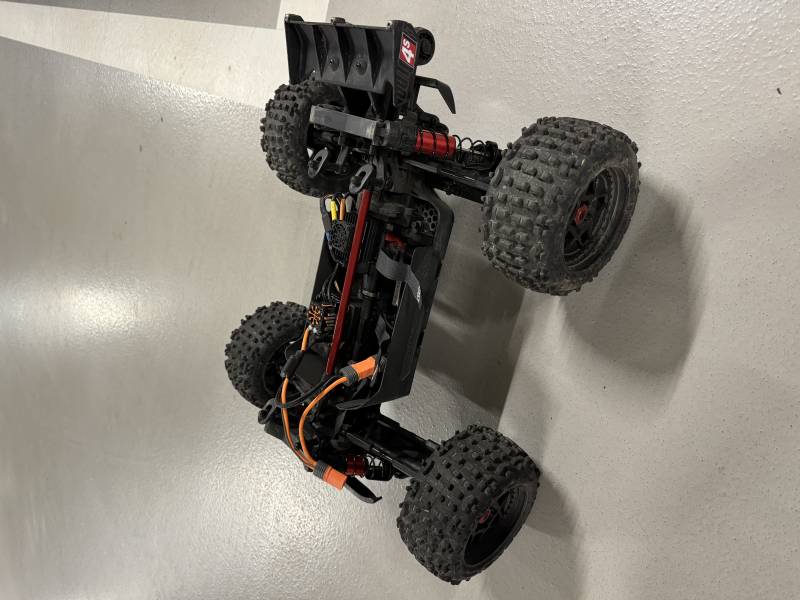 Arrma Outcast 4S V2