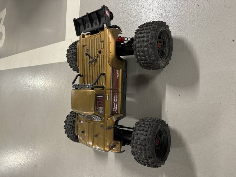 Arrma Outcast 4S V2