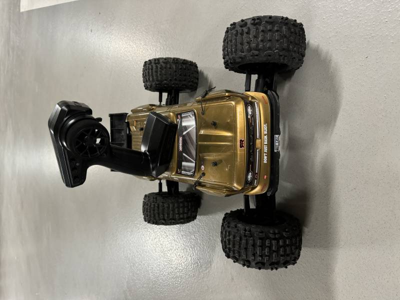 Arrma Outcast 4S V2