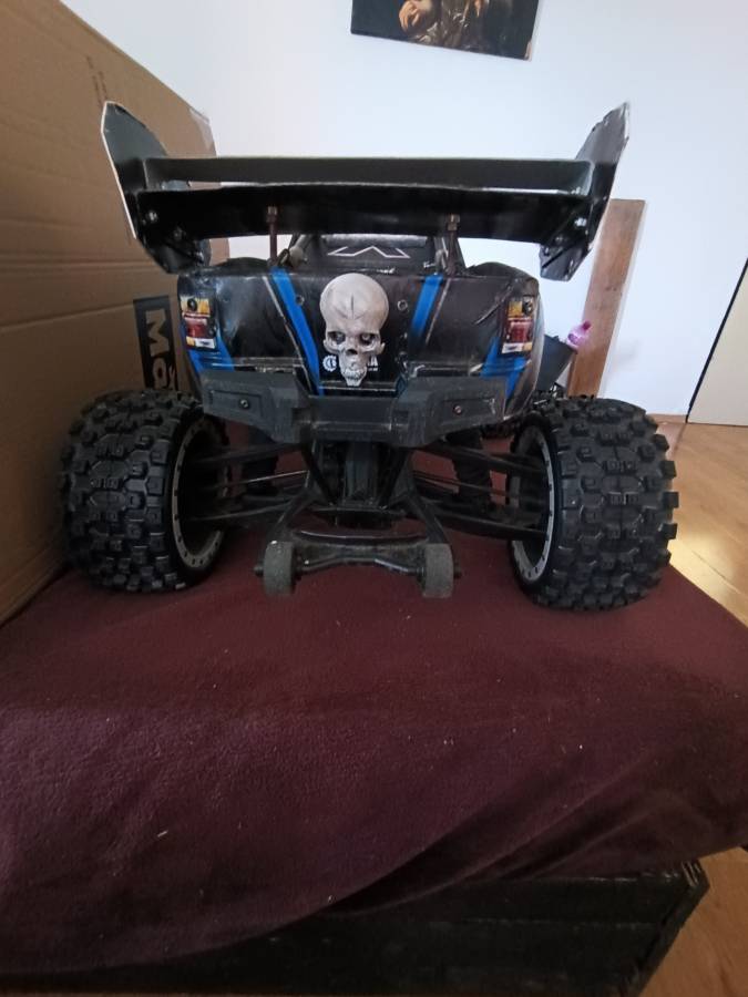 Traxxas X max