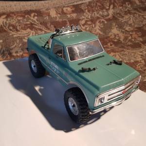 Axial scx24 Chevy C10 + tuning za 5000,-