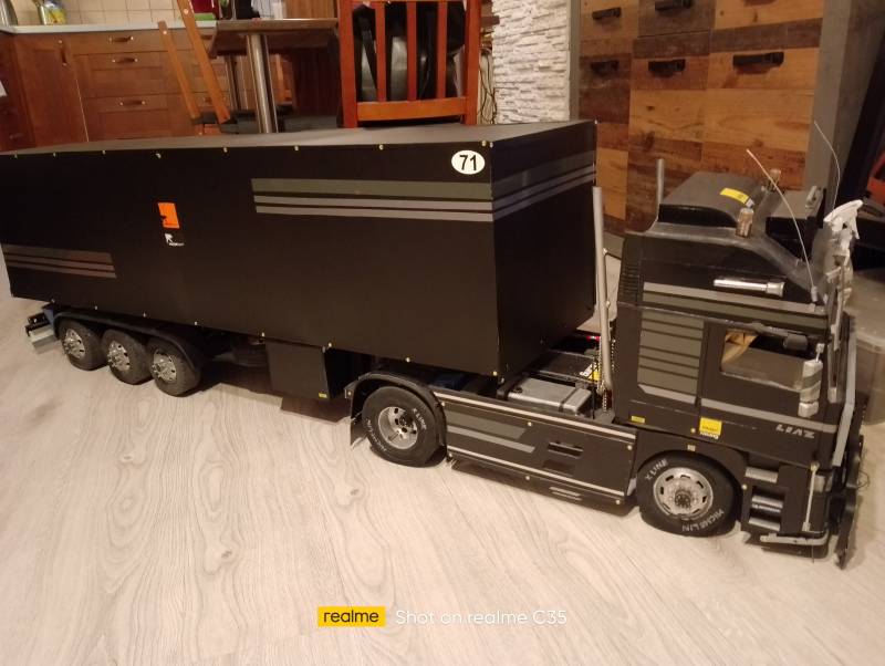 RC LIAZ Xena+návěs 1/8