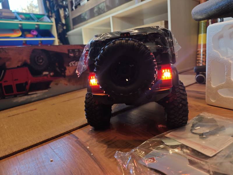 TRAXXAS TRX-4(HB) JEEP Wrangler Rubicon 1:10 NOVÝ