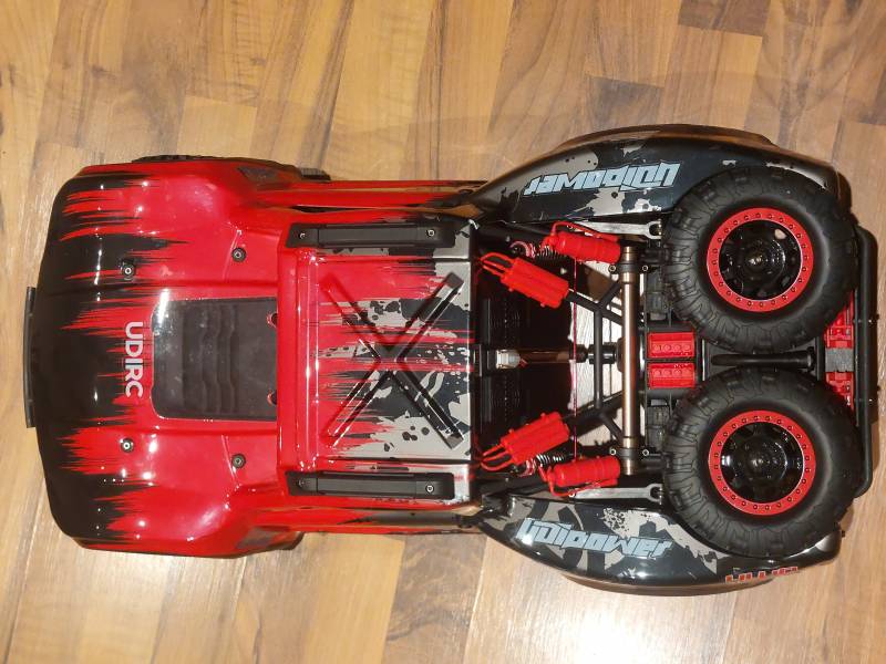 TRAXXAS UDR klon SCALE SCT Gyro