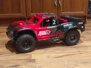 TRAXXAS UDR klon SCALE SCT Gyro