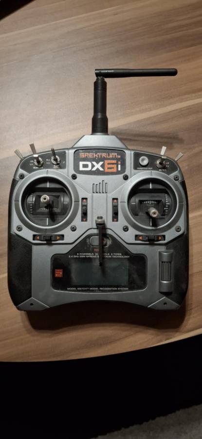 prodám pákový ovladač Spektrum DX6i