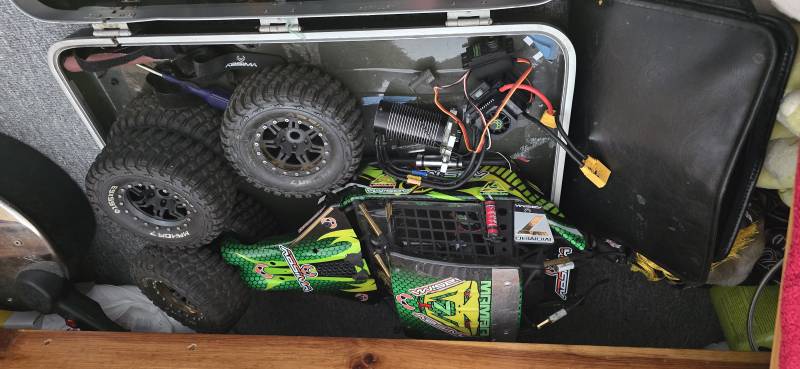 RC auto  Absima Mamba 7, 6S 1:7