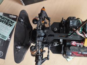 RC podvozek Carten T 410 R