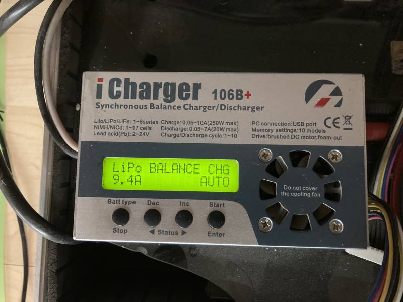 Prodám kvalitní nabíječku iCharger, 250W