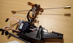 Vrtulník Walkera CB180 -  strojovna