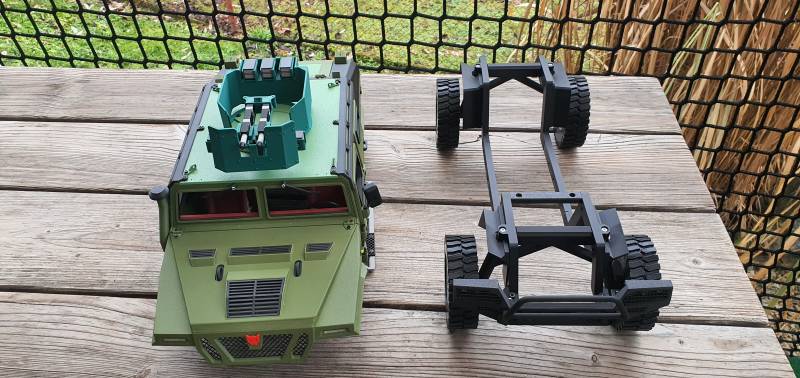 Karoserie URO Vamtac