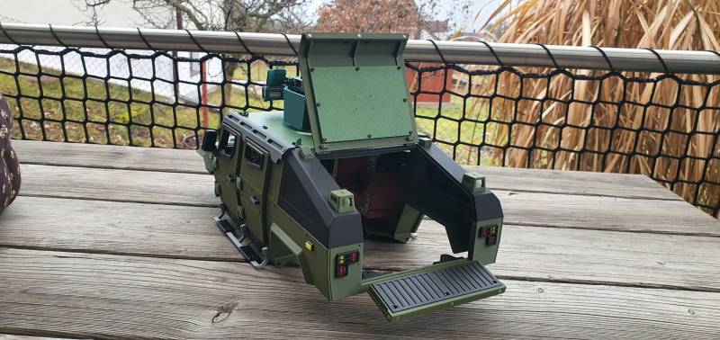 Karoserie URO Vamtac