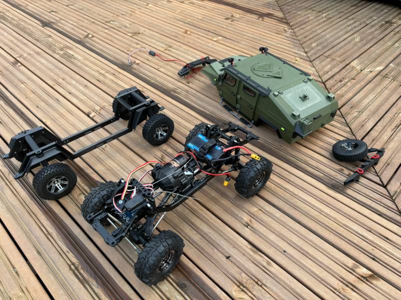 Karoserie URO Vamtac