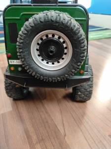 Landrover  1:18