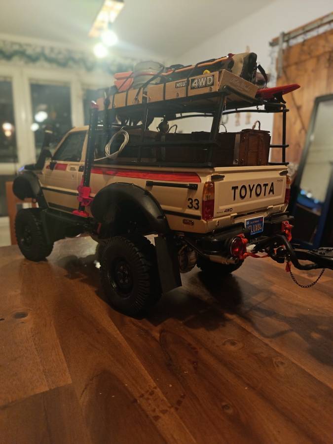 RC Toyota HiLuxHighLift 4x4 Tamyia