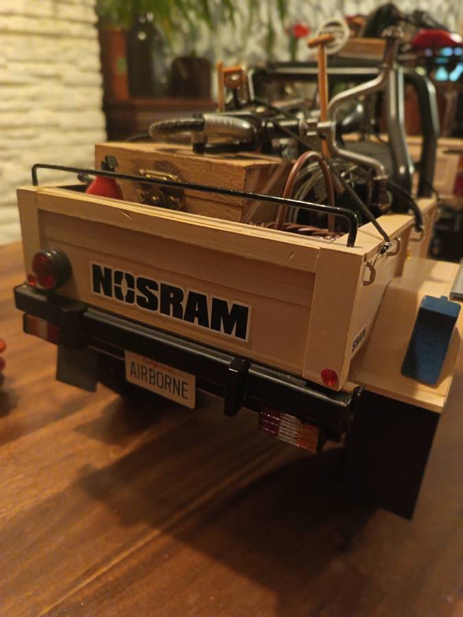 RC Toyota HiLuxHighLift 4x4 Tamyia
