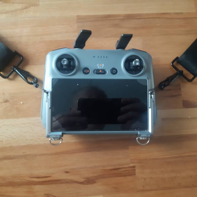 PRODÁM  Samovyvažovací zavěšený  Kovový držák