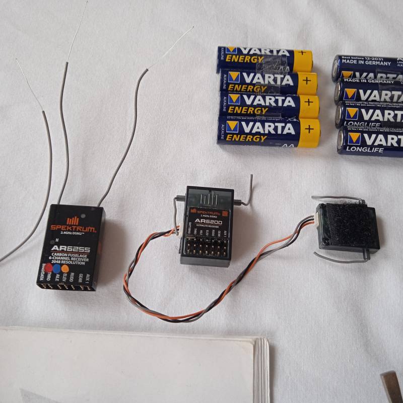 SPEKTRUM Dx6i, 4 přijímače, satelit, příslušenství