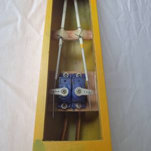 DEIMOS II s motorem regulátorem servy a dvěma kříd