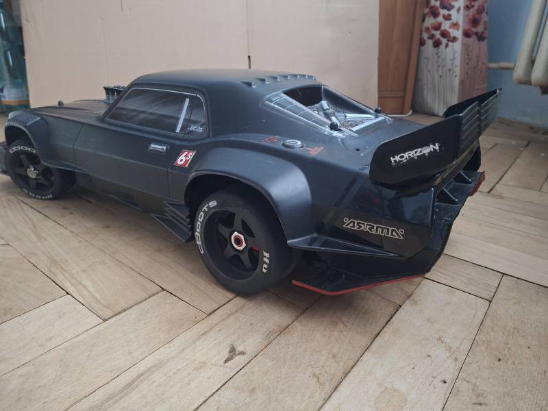Arrma Fellony 6s 1/7 Resto mod