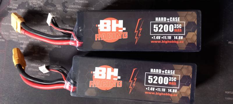 Hangar 9 Valiant 1.8m