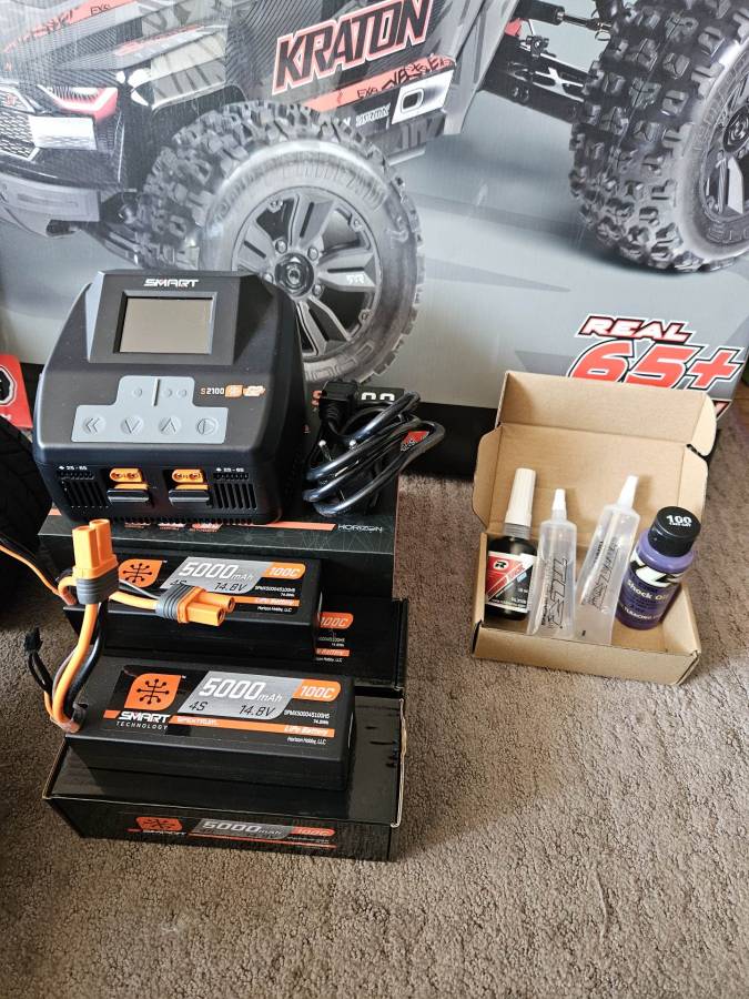 Arrma Kraton 6S BLX V6 1:8 4WD EXtreme Bash