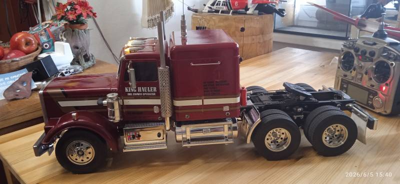 TAHAČ - King Hauler 1/14