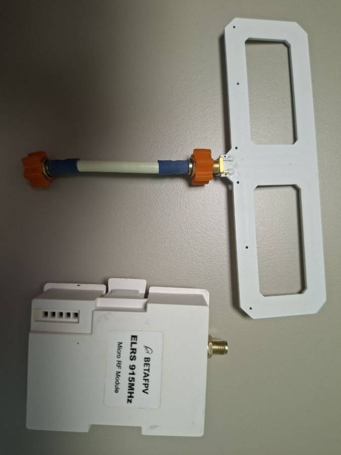 RadioMaster TX12 + BetaFPV ELRS modul - NOVÉ, neli