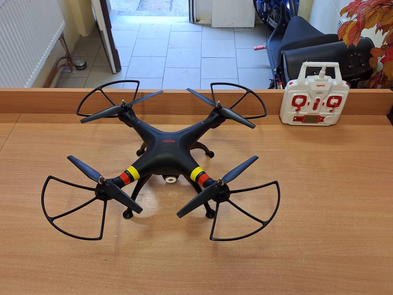RC DRON Syma X8C